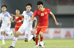 Việt Nam - Lào: 5-0 - Vượt Lào, nhưng vẫn còn &#39;đỉnh núi&#39; Malaysia